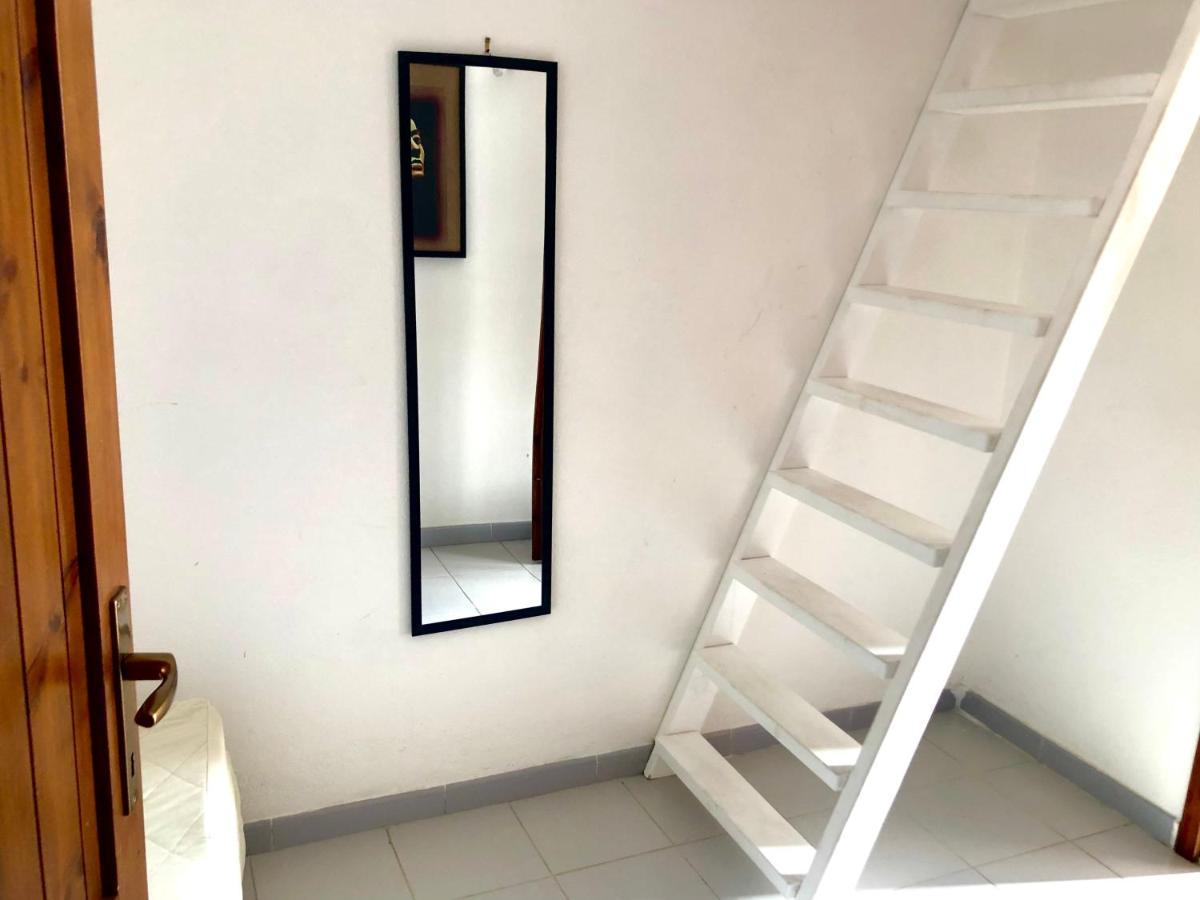 Teodor House Apartman San Teodoro  Kültér fotó