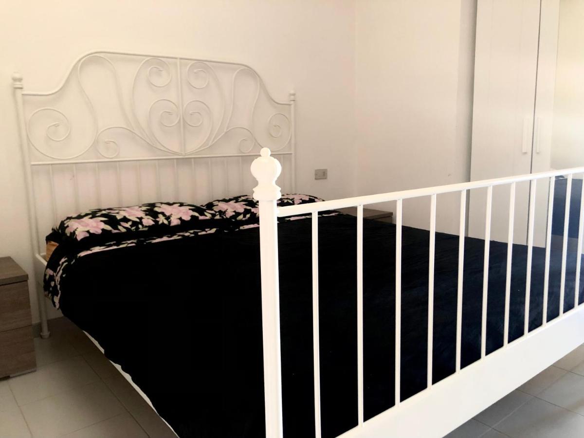 Teodor House Apartman San Teodoro  Kültér fotó